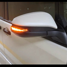 Load image into Gallery viewer, LED Rearview Mirror Light Turn Signal For Infiniti Q30 QX30 Q50 QX50 Q60 QX60 Q70 Q70L QX70-2