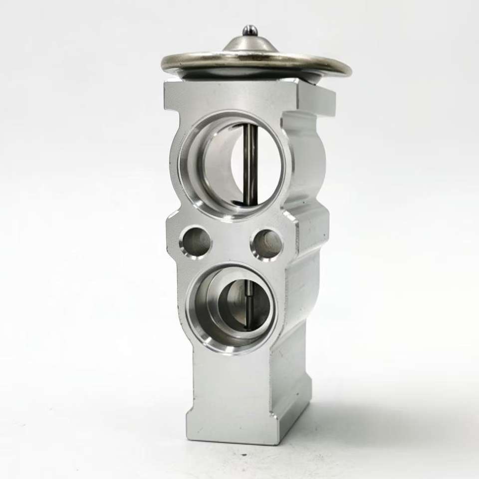 OE 8106100AGW01A Automotive Air Conditioning Expansion Valve for Haval Jolion & Changan CS55 PLUS