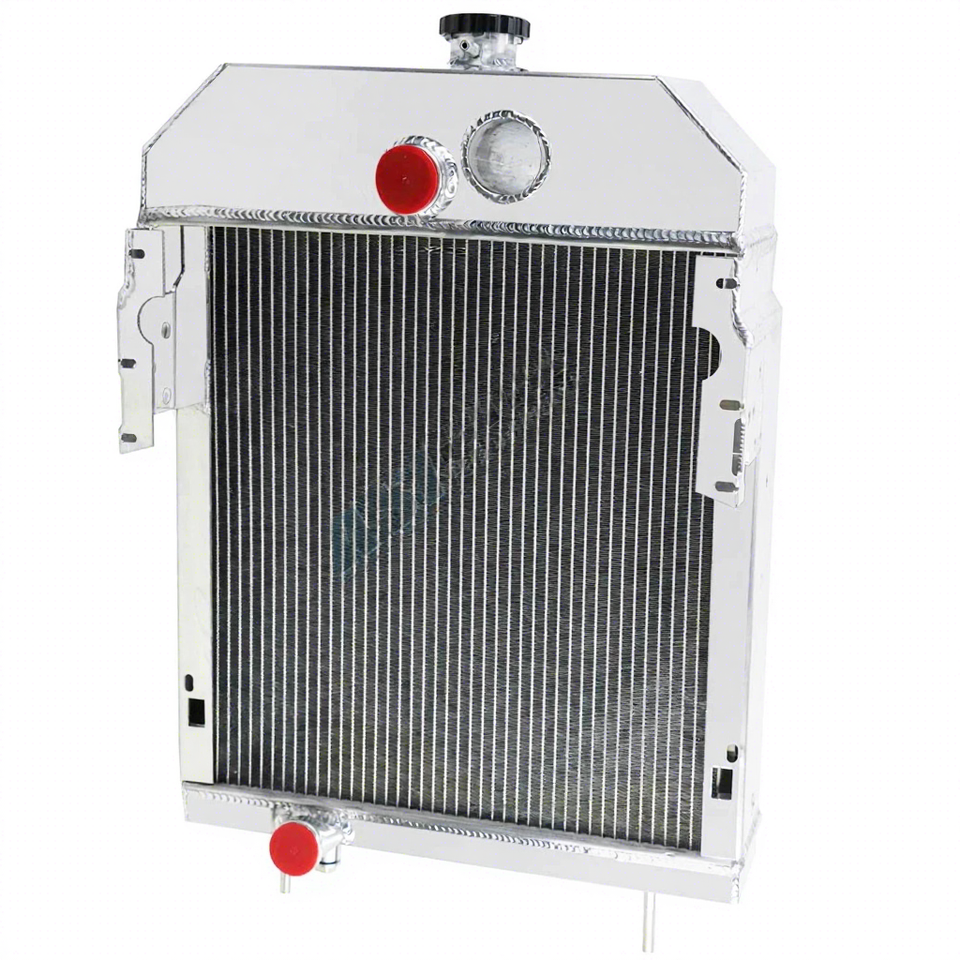 4 Rows Radiator 361704R93 for Case International Farmall 300 & 350