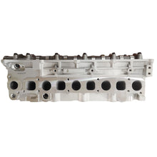 Load image into Gallery viewer, D4CB 22100-4A060 16V Diesel Engine Motor Complete Cylinder Head for Hyundai H1 Starex Kia Sorento 2.5 CRDI VGT 2012