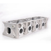 Load image into Gallery viewer, OEM 90209896 Complete C20NE 2.0 LUV 2.2 Engine Cylinder Head Assembly for Opel Vectra Astra Omega Calibra / Chevrolet Blazer