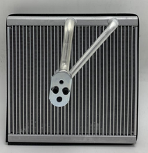 Load image into Gallery viewer, New Auto Air Conditioning Evaporator Coil for MG GS HS Roewe RX5 ERX5