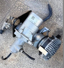 Load image into Gallery viewer, VW Tiguan &amp; Bora Hydraulic Brake Booster Accumulator 5QE614307G 5QE614105BE