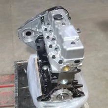 Load image into Gallery viewer, Brand New 4D56T D4BH D4BB Engine Long Block 2.5TD for MITSUBISHI Galloper Hyundai Galloper Starex Terracan