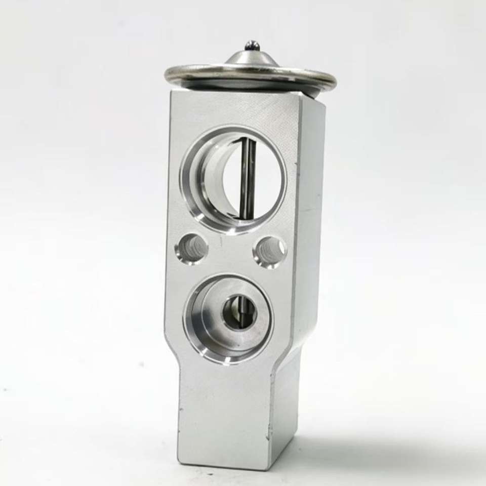 S10006 OE F108LYALA UC9M61J14 Air Conditioning Expansion Valve for BT-50/Ranger
