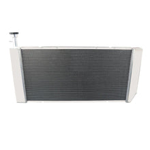Load image into Gallery viewer, Aluminium Radiator for 2004-2016 Chevy Express GMC Savana 2500 3500 4500