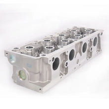 Load image into Gallery viewer, (Second Generation) IGNIS SUV (17.08-) 2017- C20NE LUV 2.2 OEM 90209896 Luv 2.2 C20NE Complete Cylinder Head Assy for Chevrolet Opel Astra Espero Daewoo – OEM 90209896