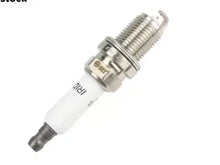 Load image into Gallery viewer, VW Beetle Caddy Transporter Platinum Spark Plug 06K905601B