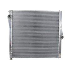 Load image into Gallery viewer, Performance Radiator For BMW core size 610*278*40mm X5 L6 V8 3.0L 4.8L 2007-2010
