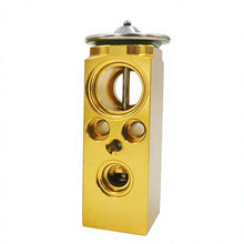 Load image into Gallery viewer, OE 9073208 Automotive Air Conditioning Expansion Valve for L300, L200, LW200, L100