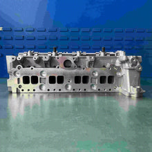 Load image into Gallery viewer, Auto Engine OM651.901 908724 A6510103220 A6510103020 Cylinder Head Assembly for Mercedes Benz B180/B200