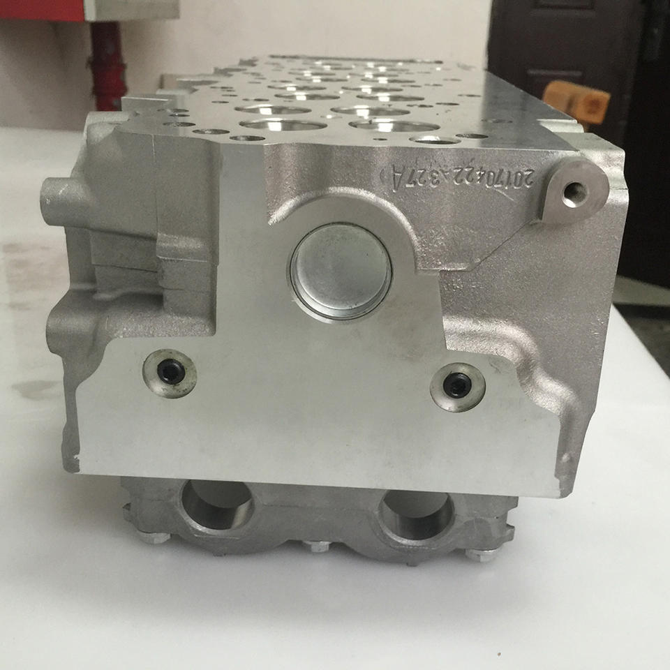 Aluminum Alloy 3.2L DOHC 16V ME204200 Engine Cylinder Head for Mitsubishi Pajero Montero Triton 3.2 DI-D Bare Head