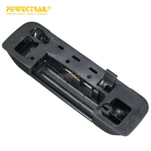 Load image into Gallery viewer, PERFECTRAIL 8285065D125PK 8285065D135PK Wholesale Auto Body Parts Rear Outer Door Tailgate Handle for Suzuki Grand Vitara