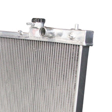 Load image into Gallery viewer, Car Radiator for Honda CR-V CRV 2.0L L4 1972cc -ci 1997-2001