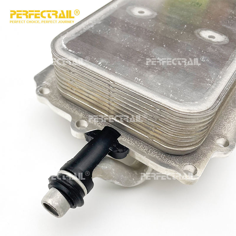 PERFECTRAIL LR039821 LR010728 C2Z25033 AJ811960 High Quality Auto Parts Engine Oil Cooler for Land Rover Range Rover Sport L405