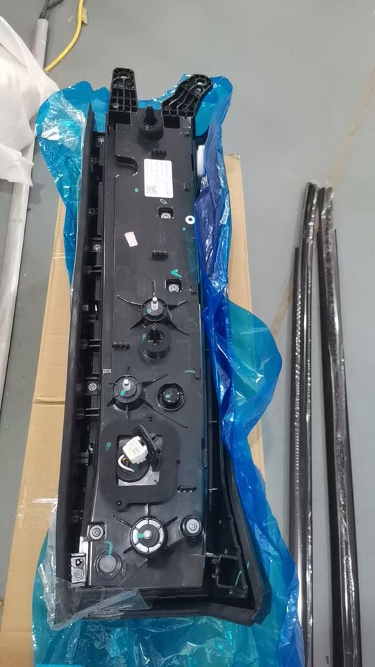 Original Tail Light Assembly for J6 ICAR 03
