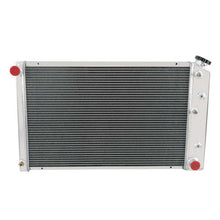 Load image into Gallery viewer, 3Row Aluminum Radiator for Chevy 68-73 Chevelle 68-77 El Camino 71-79 Impala