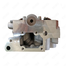 Load image into Gallery viewer, TOYOTA HILUX V Pickup 1989.01-1997.07 2.4 EFI 4WD (84KW,114PS) 22R 22R-E Cylinder Head Runner Celica Cressida Land Cruiser 70 Pick-up – OEM 1110135060