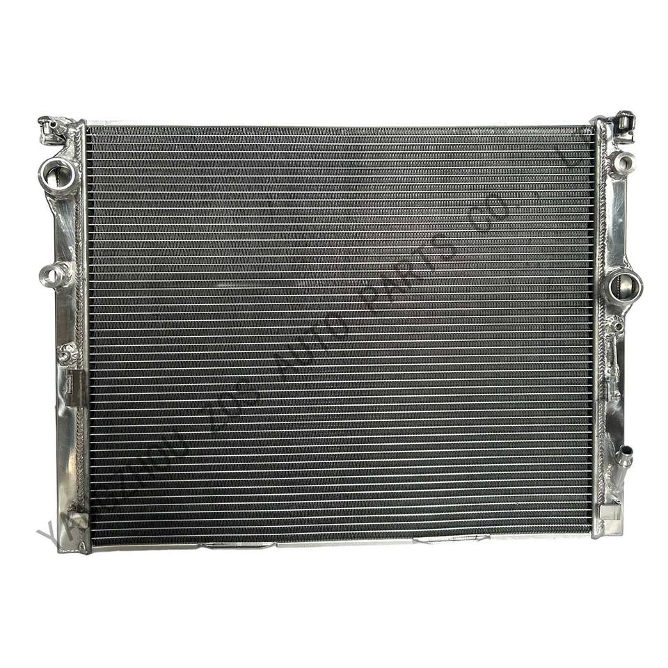 Aluminum Radiator for BMW 530i 540i XDrive G30/G31 2017-2022 740i G11/G12 2019-2022 Radiator 17118743664