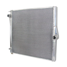 Load image into Gallery viewer, Performance Radiator For BMW core size 610*278*40mm X5 L6 V8 3.0L 4.8L 2007-2010