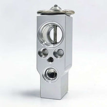 Load image into Gallery viewer, S5020 OE WL-HGE1300 Automotive Air Conditioning Expansion Valve for Geely LC2/GC2