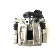 Load image into Gallery viewer, JAECOO J7 Front Left Brake Caliper OEM 204000135AA