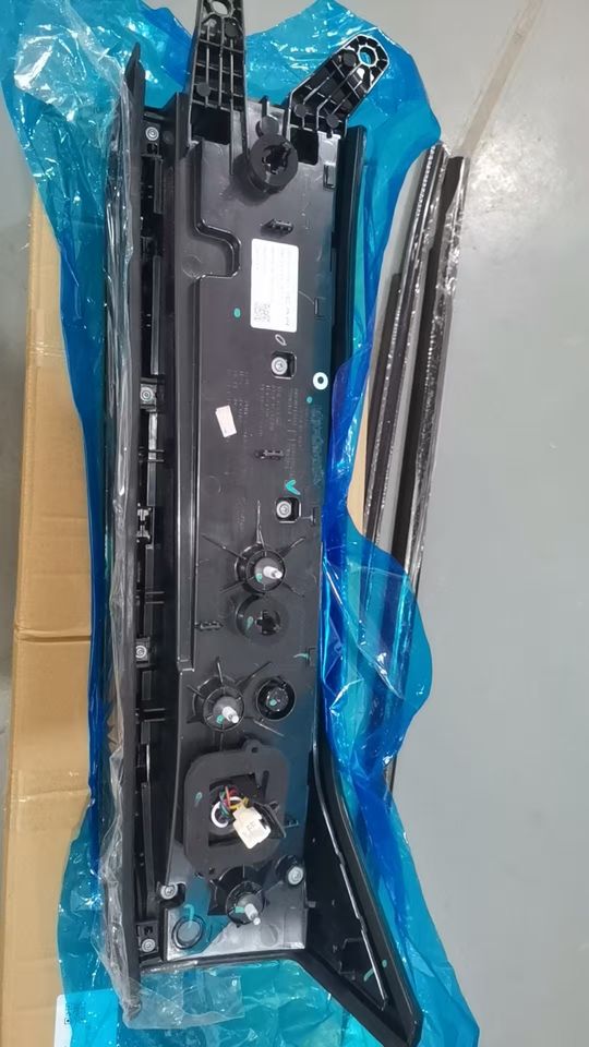 Original Tail Light Assembly for J6 ICAR 03