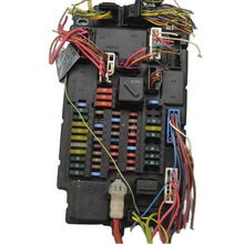 Load image into Gallery viewer, Second Hand Car Dismantling Parts Two-door Three-door BCM Controller Four-door Body Control Module 61.35 3455530-01
