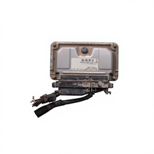 Load image into Gallery viewer, Second Hand High Quality Car Dismantling Parts Bora ECU Engine Computer Board Lavida Sagitar for Polo ECM 03C906057ED ME7.5.20