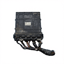 Load image into Gallery viewer, Second Hand High Quality Car Dismantling Parts Galant Zinger Engine Computer Board Lancer Lancer-ex ECU Control Unit S8631A688