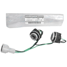 Load image into Gallery viewer, Genuine Rear Tail Light Wire Loom + Socket for Nissan Patrol GU Y61 Wagon