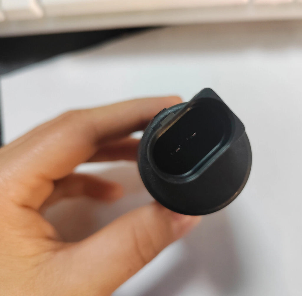 Pair Windscreen Washer Pump for BMW X1 X5 E70 F10 Z4 E88 1 2 3 4 5 Series E60