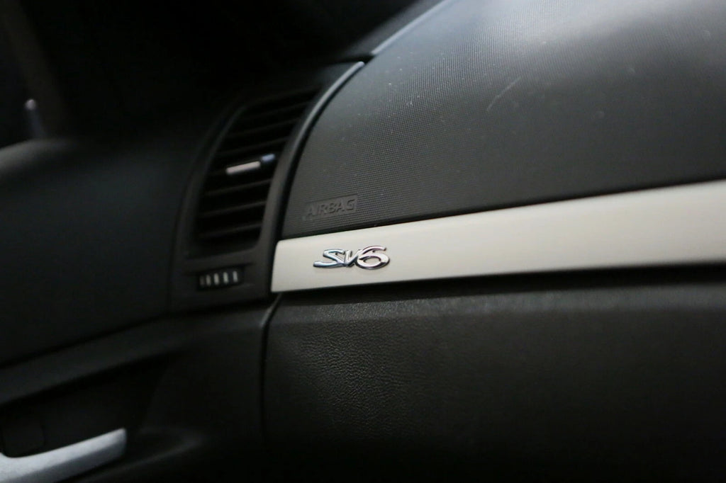 2 X SV6 DECAL BADGE SUIT VE VF HOLDEN COMMODORE SEDAN/UTE/WAGON