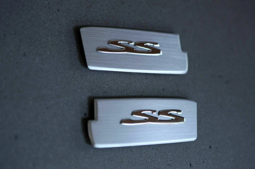 INTERIOR FRONT DOOR HANDLE INSERT BADGE FOR HOLDEN VE SS COMMODORE UTE