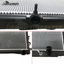 Load image into Gallery viewer, For Toyota Land Cruiser 2008-2019 VDJ200 SERIES AUTO / MANUAL RADIATOR W/ CAP