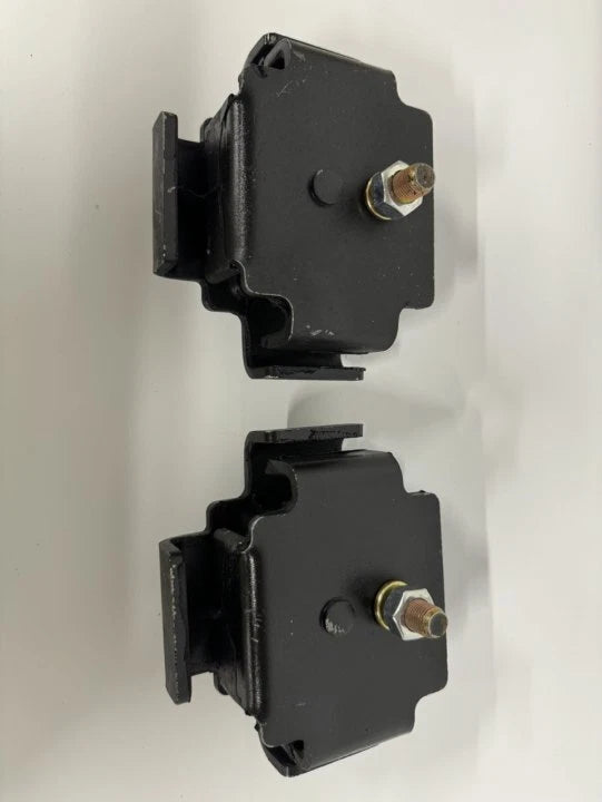PAIR FRONT Engine Mounts FOR TOYOTA LANDCRUISER 70 HZJ75 4.2L DIESEL 1990-1999