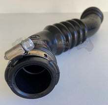 Load image into Gallery viewer, GENUINE Toyota Prado KZJ120 KDJ120 GRJ120 RZJ120 1KD 1GR Fuel Tank Filler Hose