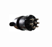 Load image into Gallery viewer, 7 Pin Flat to 7 Pin Small Round Trailer Plug Adapter