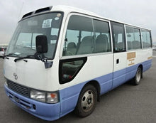 Load image into Gallery viewer, *NEW* CORNER LIGHT INDICATOR PARK LAMP SUIT TOYOTA COASTER BUS 1993 - 2006 LEFT