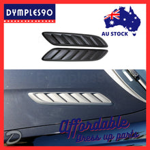Load image into Gallery viewer, MATT BLACK BONNET VENTS FOR HOLDEN COMMODORE VF S / SS / SSV / SV6 / REDLINE