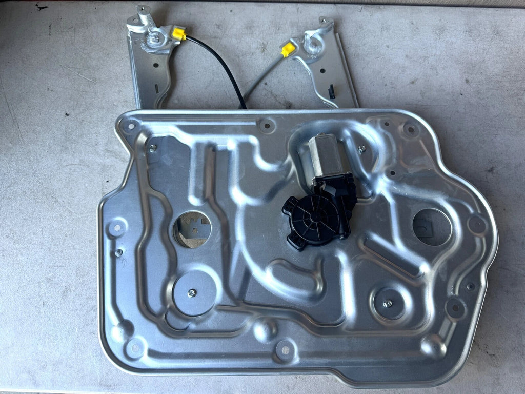 Front Left Window Regulator W/ Panel & 2pin motor For Nissan Qashqai Dualis J10