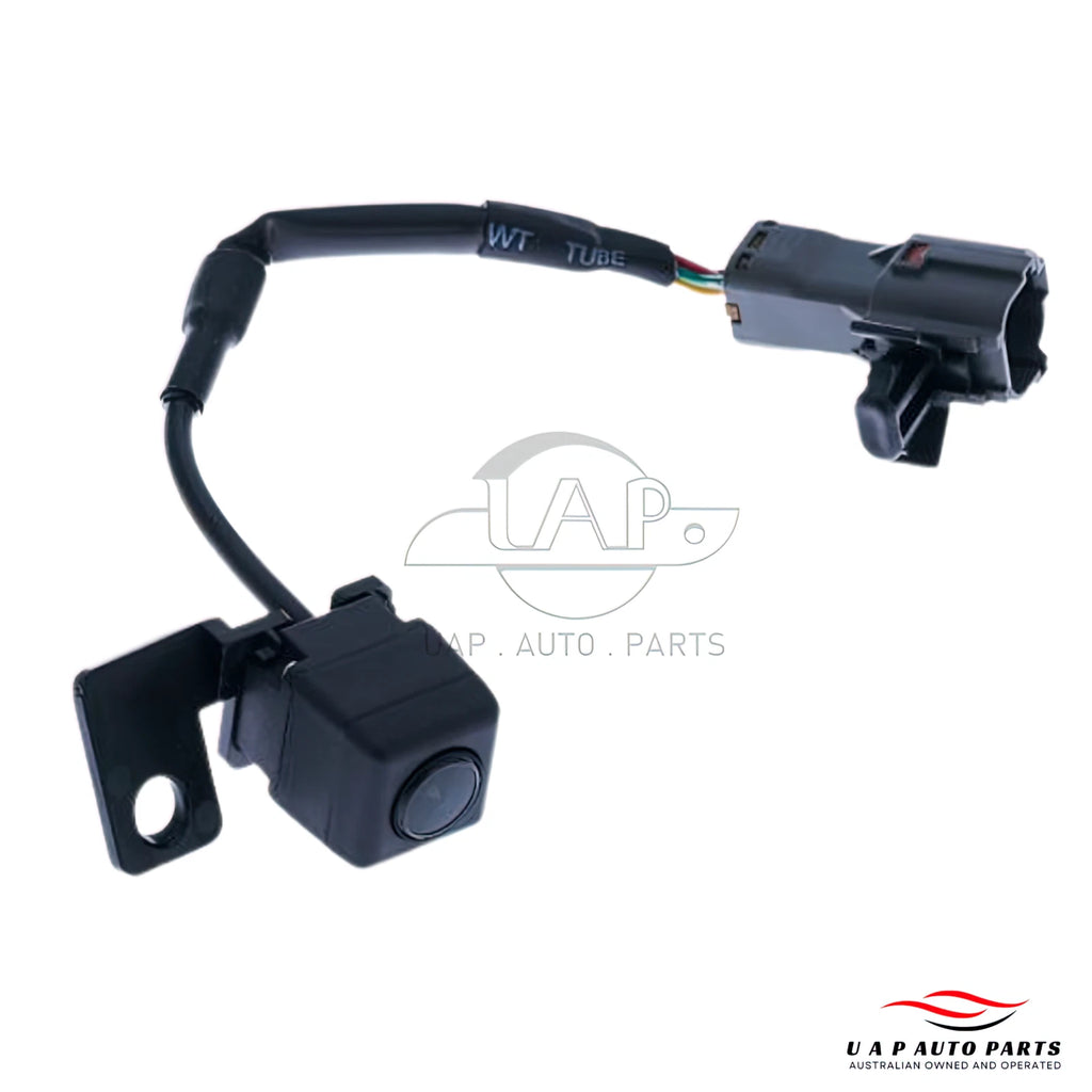 Tailgate Reverse Camera 4 pin OE Connector for Isuzu D-Max 12-16