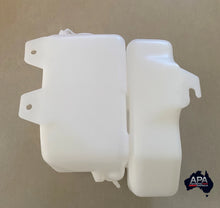 Load image into Gallery viewer, GENUINE Toyota LandCruiser FJ40 FJ45 FJ55 HJ45 HJ47 Windscreen Washer Bottle