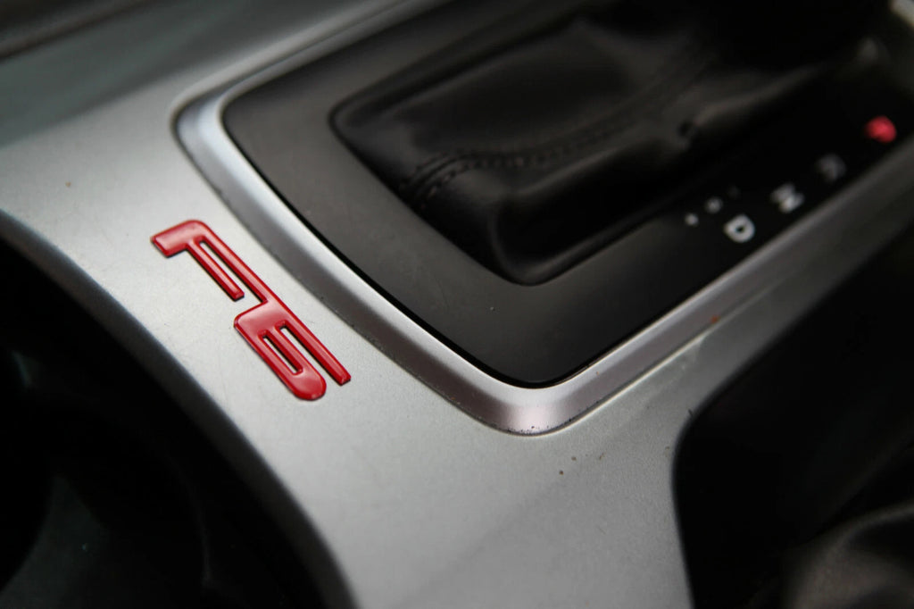 2 X F6 DECAL BADGE SUIT FORD BA/BF/FG FPV/FALCON/XR6/XR8/FALCON/SEDAN/UTE/TURBO