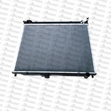 Load image into Gallery viewer, Premium Radiator for 05/2000-on Mitsubishi Pajero NM NP NS NT 2.8L 3.2L w/ Cap