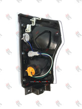 Load image into Gallery viewer, *NEW* CORNER LIGHT INDICATOR BLINKER LAMP for ISUZU TRUCK N Series 2004 -ON LEFT