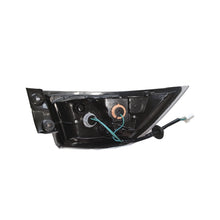 Load image into Gallery viewer, Aftermarket - Right Tail Lamp Outer, Black Base for Mitsubishi lancer CJ/CF 07-1