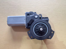 Load image into Gallery viewer, Window Lift Motor 2 Pins for Hyundai iX35 13-15 Rear LH, Santa Fe 05-12 Rear RH