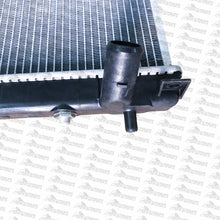 Load image into Gallery viewer, Premium Radiator for 05/2000-on Mitsubishi Pajero NM NP NS NT 2.8L 3.2L w/ Cap
