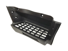 Load image into Gallery viewer, *NEW* DOOR LOWER STEP PEDAL for MITSUBISHI CANTER FUSO FE 7/8## 2005 - ON RIGHT